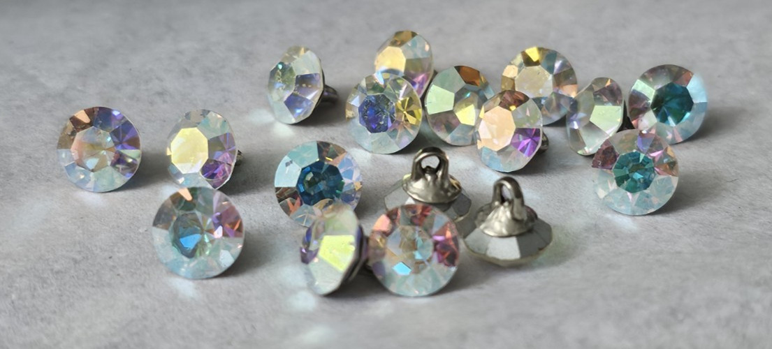 17 Piece AB Aurora Borealis Swarovski Chaton Faceted Vintage Sewing Buttons
