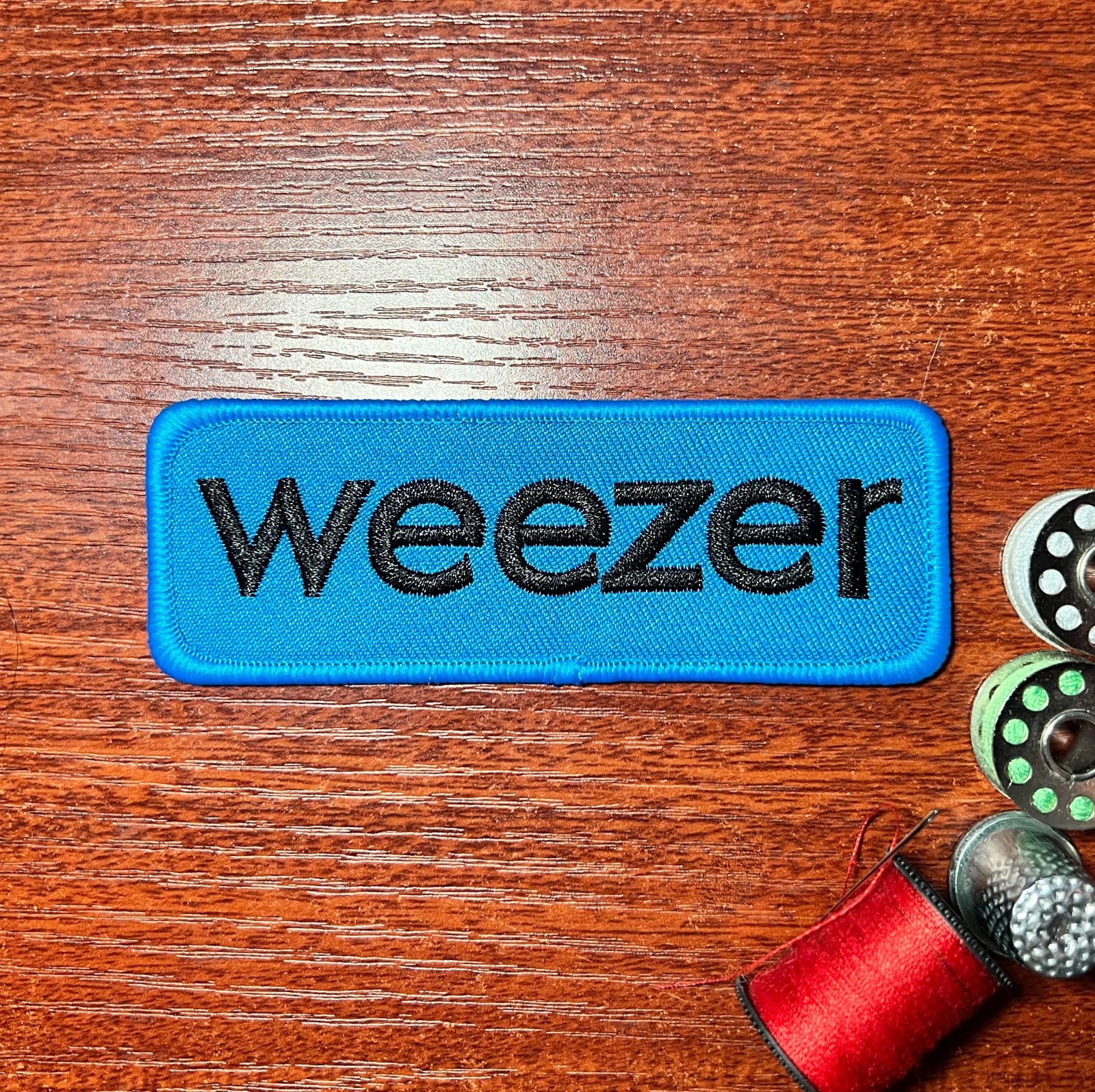 Weezer Fan Patch Blue Album Alt Geek Pop Emo Rock Embroidered Iron On 1.5×4.1″
