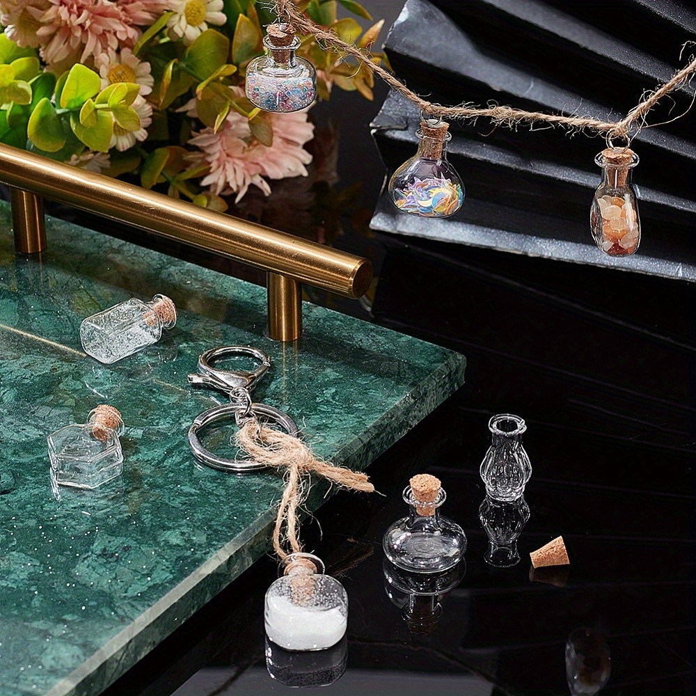 1set 8pcs Mini Glass Bottles Clear Glass Jars Empty Wishing Bottles with Cork
