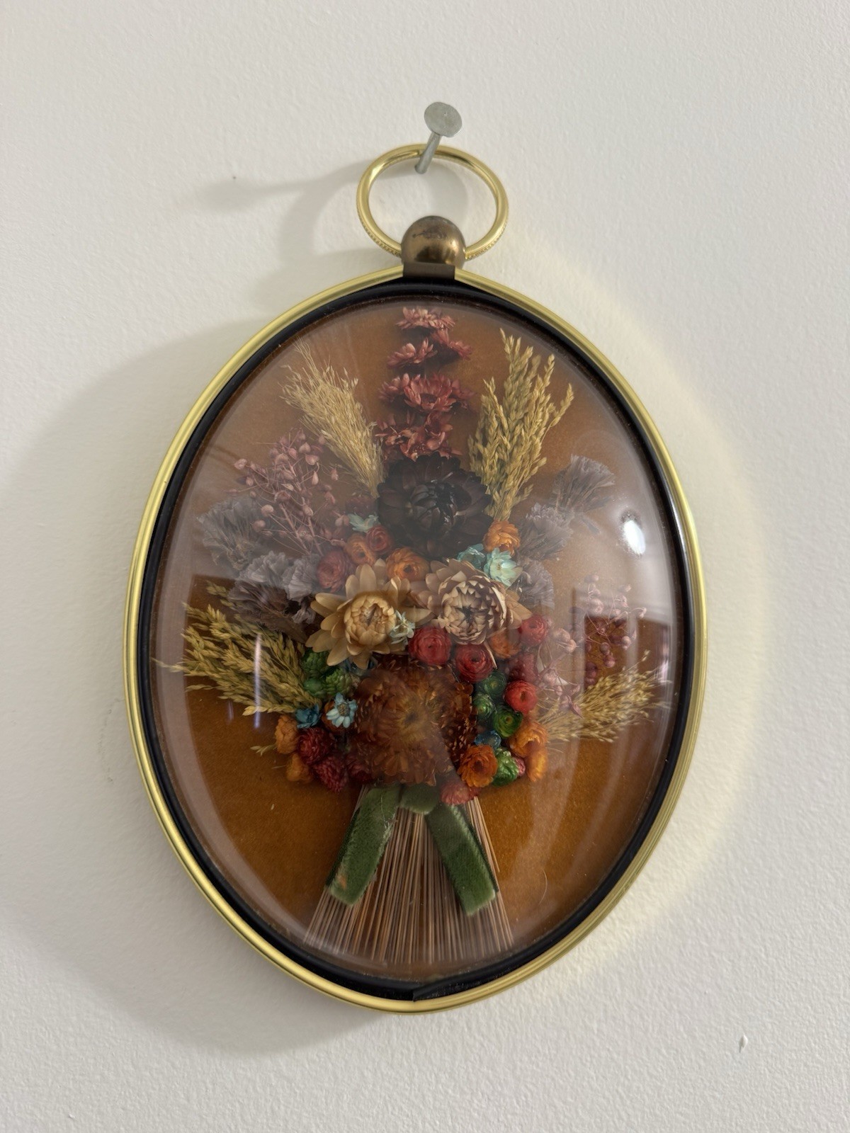 2 Vintage CideArt Convex Domed Oval Wall Art Dried Flowers 8.5″ X 6.5” MCM