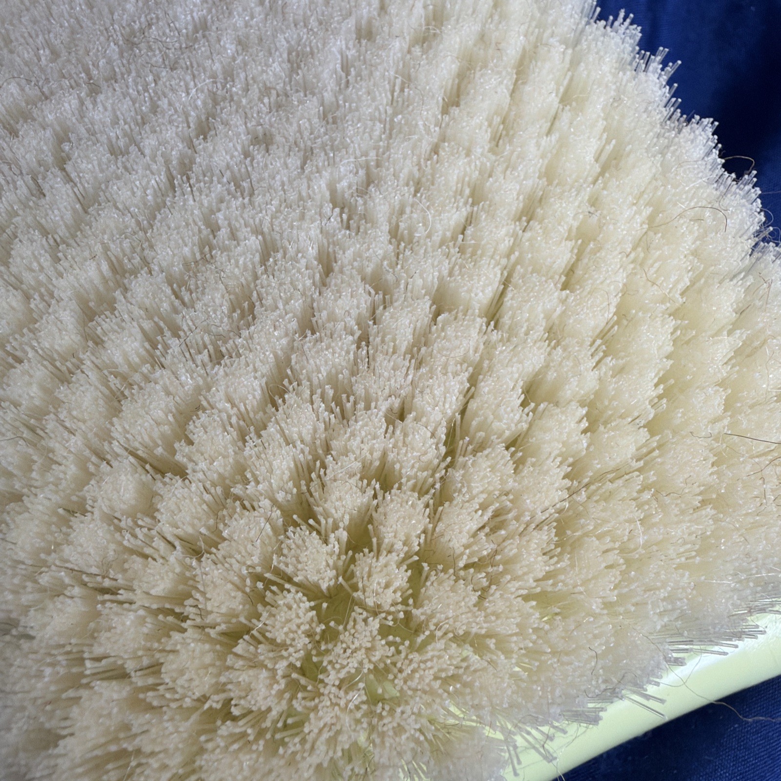 Clover 8901 Pen Style Needle Felting Tool-plus Felting Mold