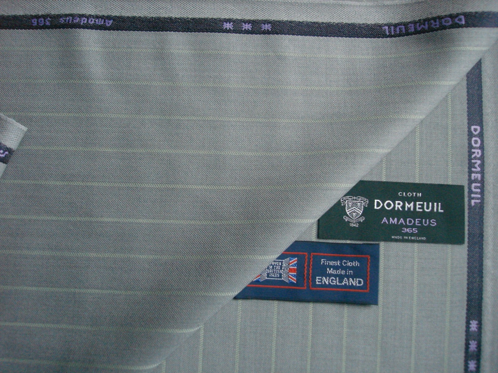 DORMEUIL 100% WOOL WORSTED SUITING FABRIC Amadeus 365 MADE IN ENGLAND – 1.0 m.