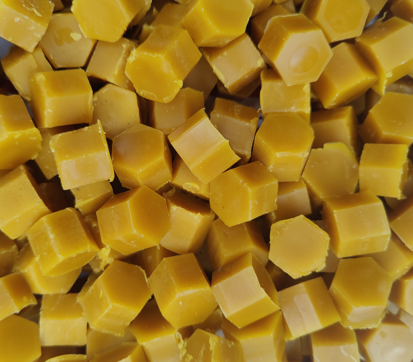2 Lbs OF 100% Pure American Beeswax Filtered NO Additives Or Fillers Ever