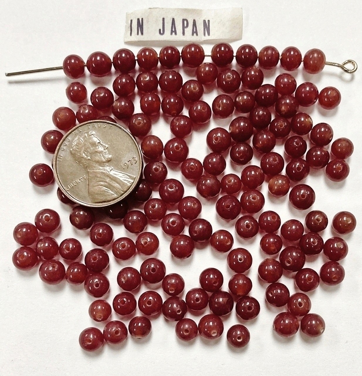 200 VINTAGE JAPANESE CHERRY BRAND GLASS CARNELIAN 5mm. SMOOTH ROUND BEADS 4558