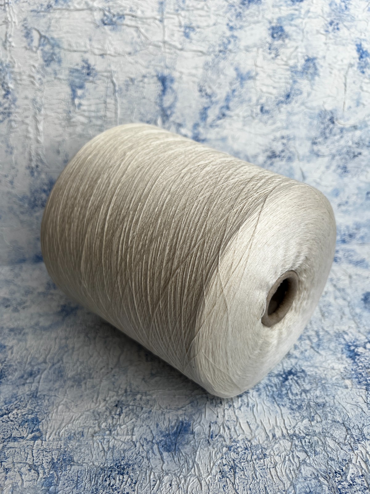 100% Silk Shappe Lace Italian Yarn Color White 100g/6000m, per 100g (3.52oz)