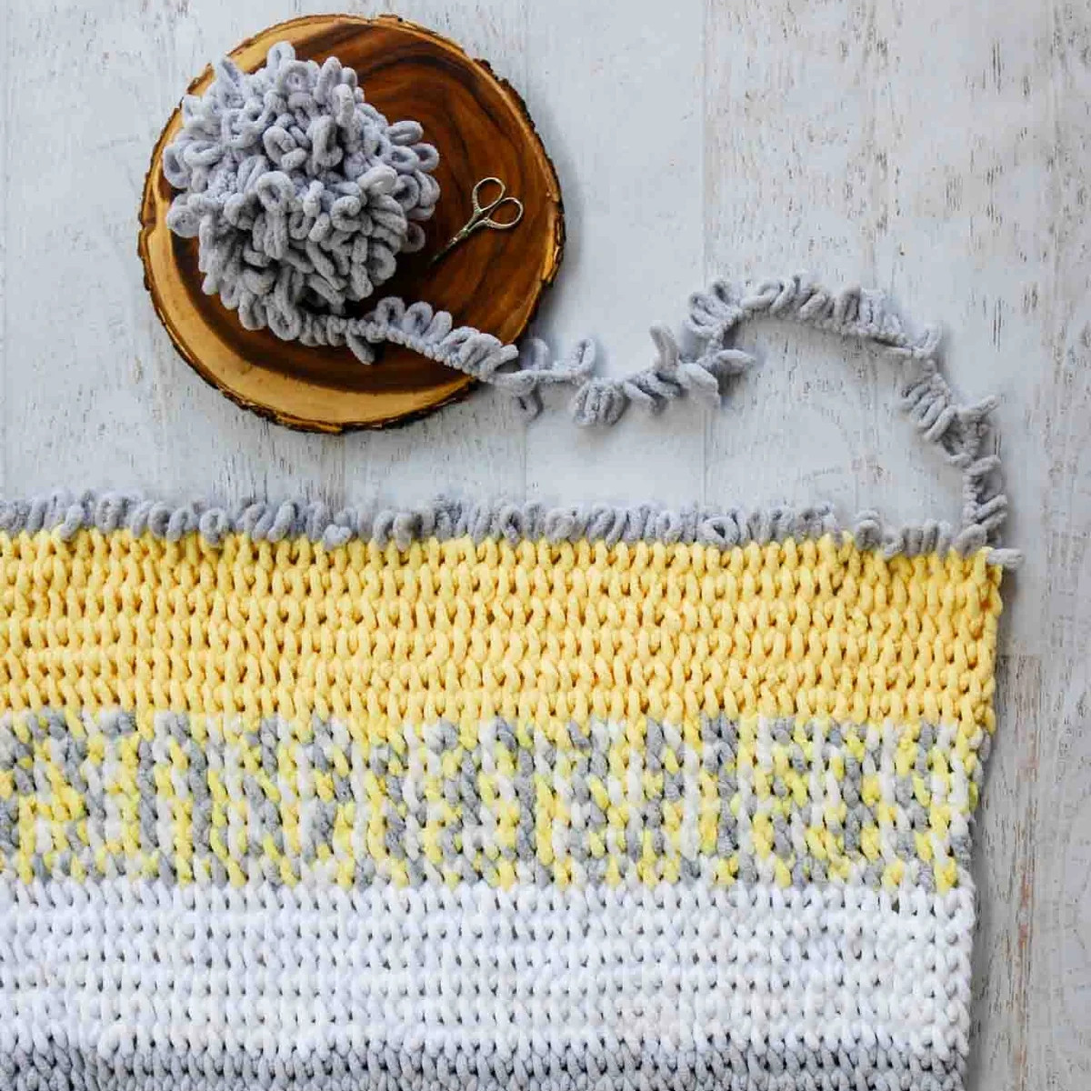 (3 Pack) Lion Brand Yarn 516-209AS Off the Hook Loop Yarn, Snowy Cosmo