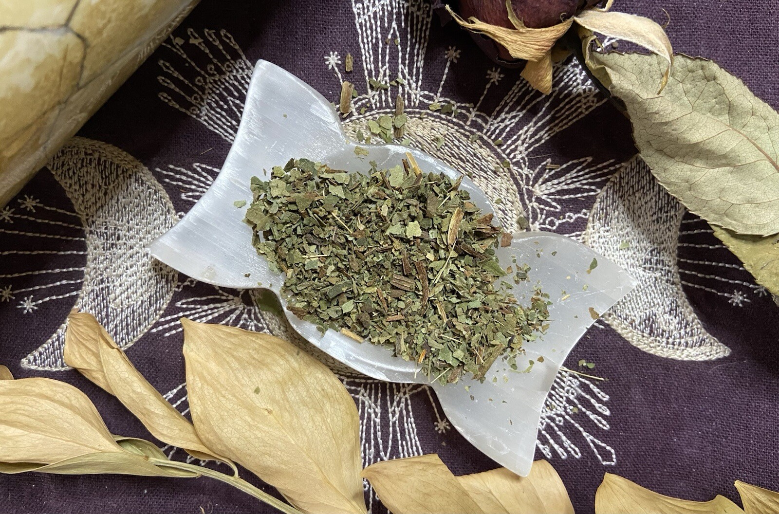 Lungwort Leaves, Air Travel Protection, Spiritual Strength, Happiness, Beauty