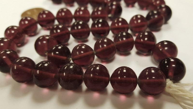24 VINTAGE JAPANESE 1950’s CHERRY BRAND GLASS AMETHYST 12mm. ROUND BEADS 4683