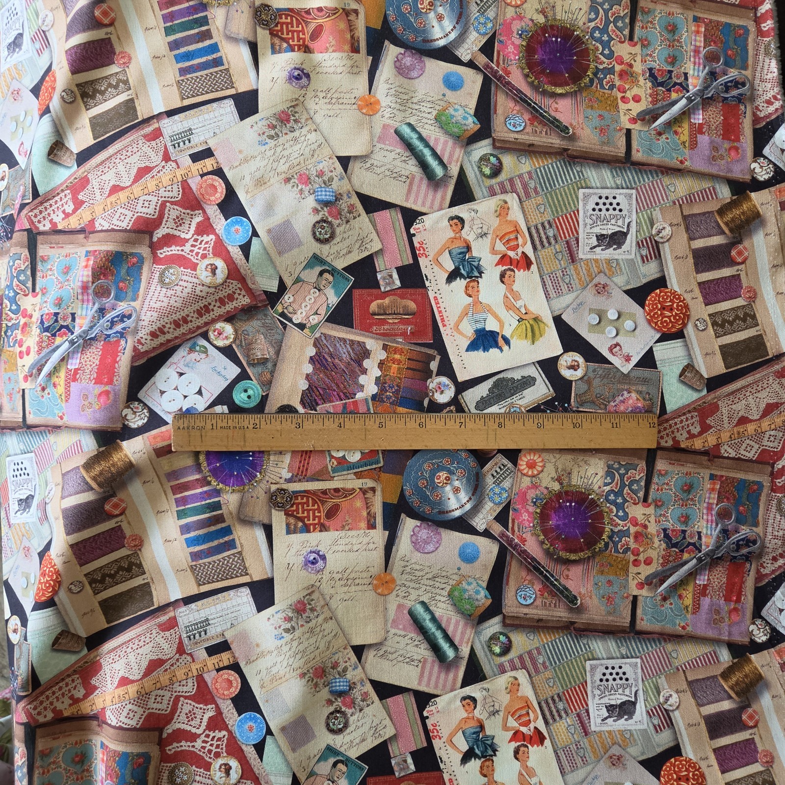 4 Continuous Yards Sewing Notions Print Fabric 100% Cotton Woven Michael Miller