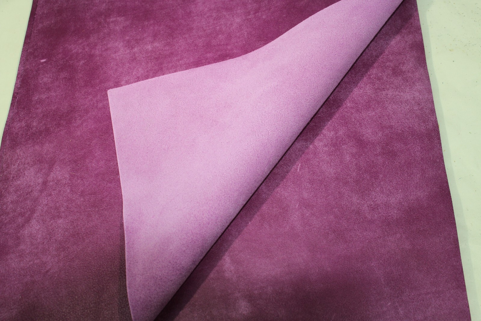 PURPLE HAZE!! – SUPER SOFT BEAUTIFUL HAND AB37