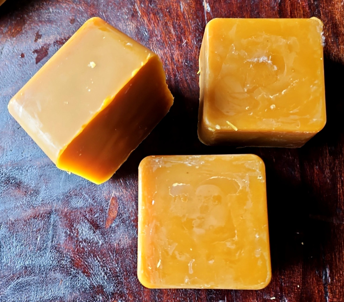100% Pure Beeswax Filtered Bars 3 – 3 oz. Hawaii Natural Aromatic 9 oz. Total