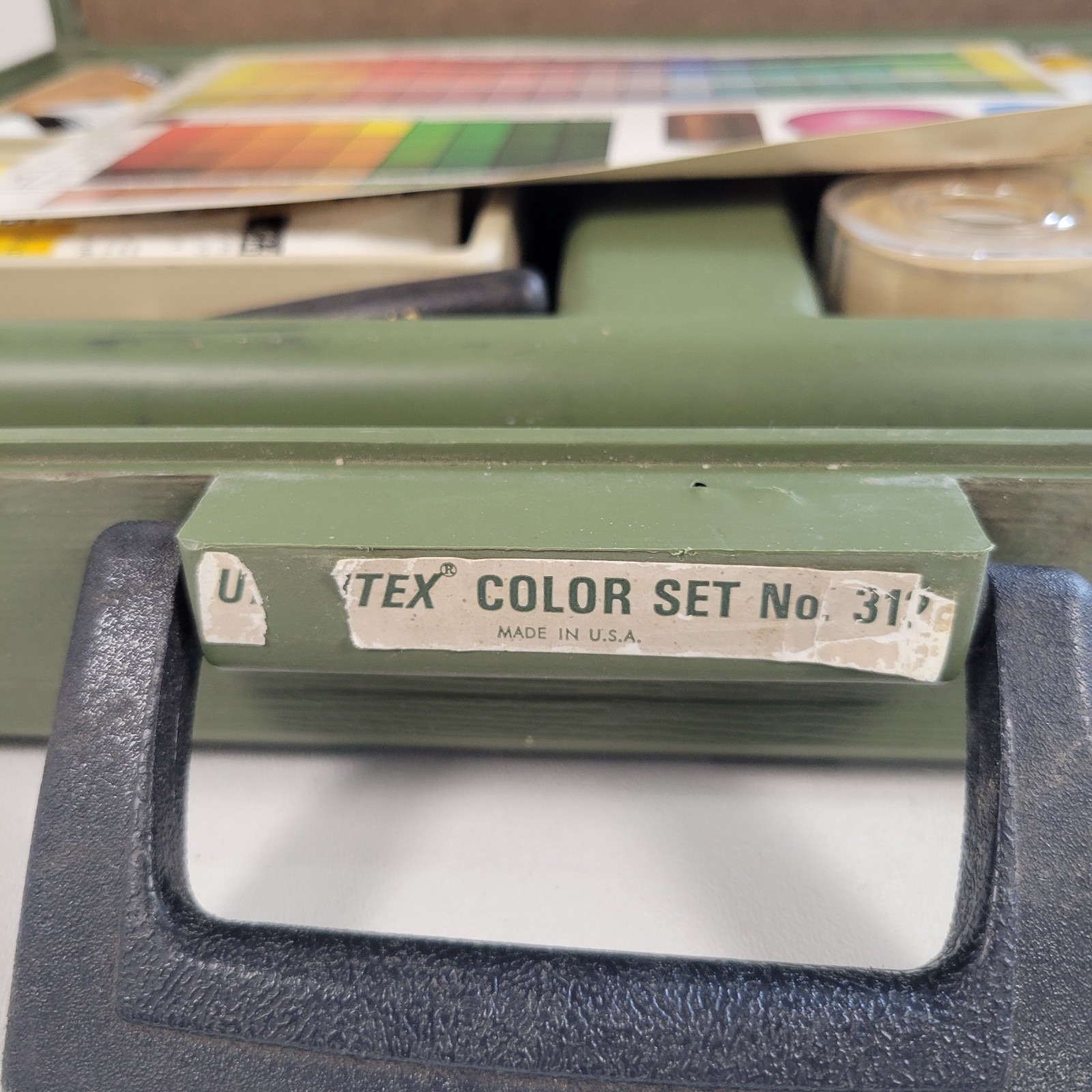 Vintage 1970s Liquitex Acrylic Color Paint Set #312 Permanent Pigments W/Case