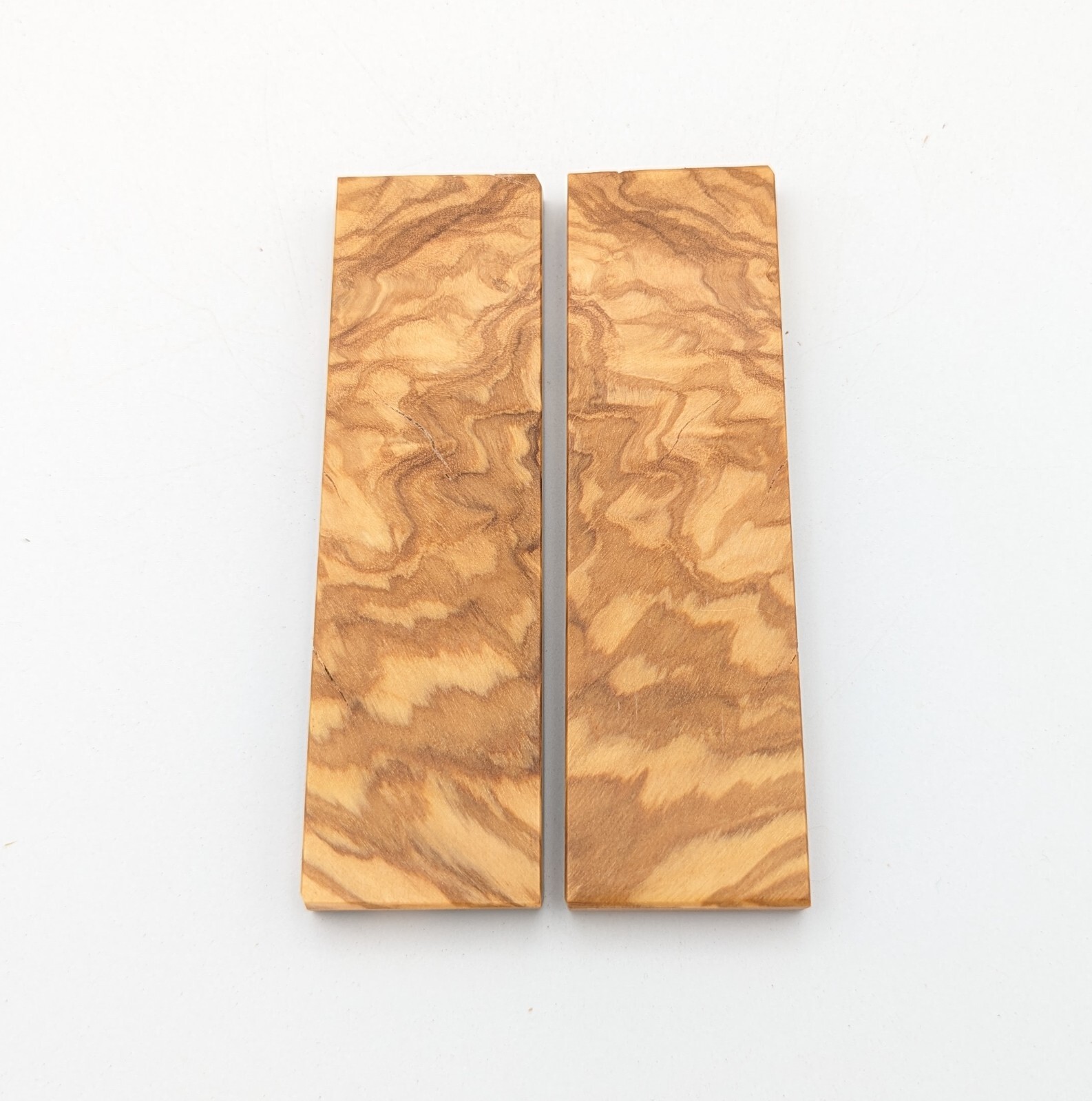 Olive Scales (2 pcs), Pen Blanks (1 pc), Craft Wood (1 pc) – Various Sizes