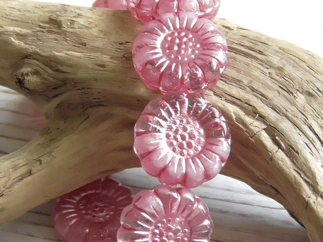 5 – 13mm CZECH OPAQUE PINK, TRANSPARENT CLEAR, PINK PEARL WASH SUNFLOWER BEADS