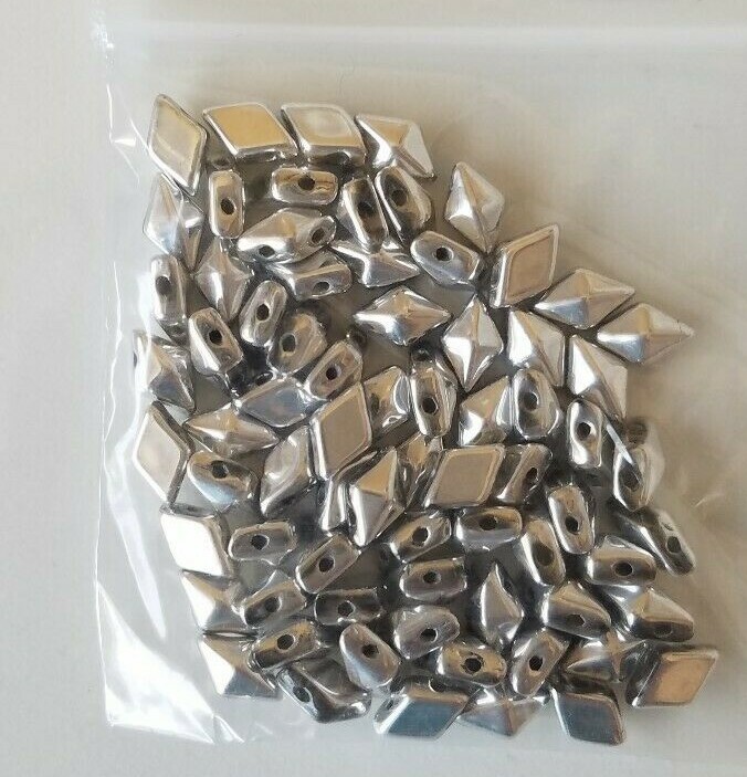 DiamonDuo, Czech pressed glass – Opaque Labrador Silver (8584)