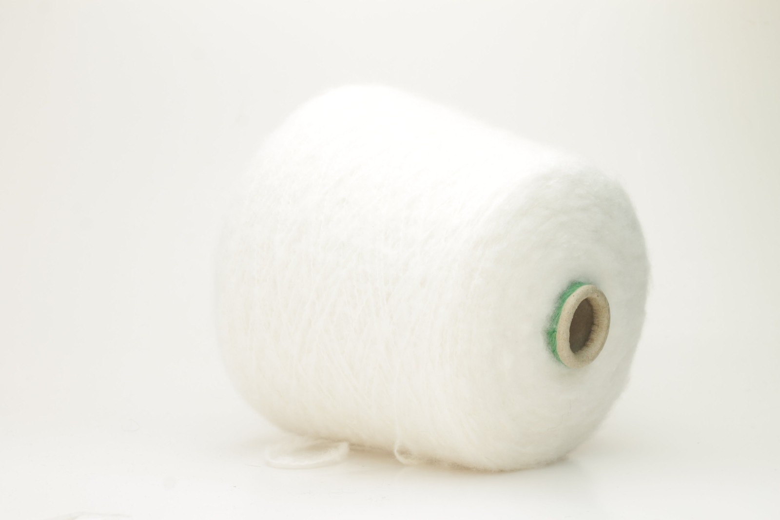 Loro Piana White 100% Cashmere Yarn Per 100g/3.52oz