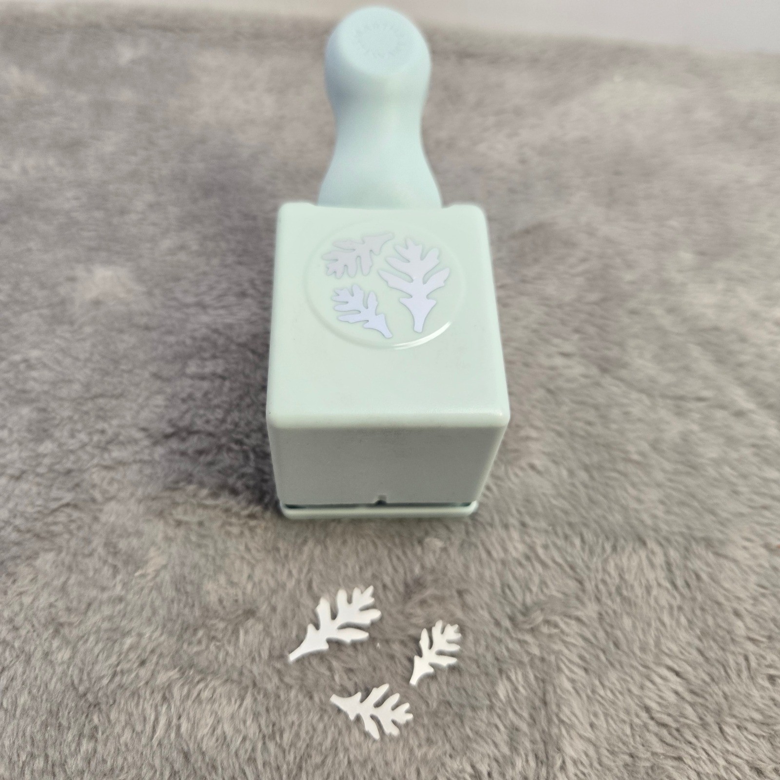 Martha Stewart Crafts Large Oak Leaf Paper Punch 3-in-1 Fall Scrapbooking Tool