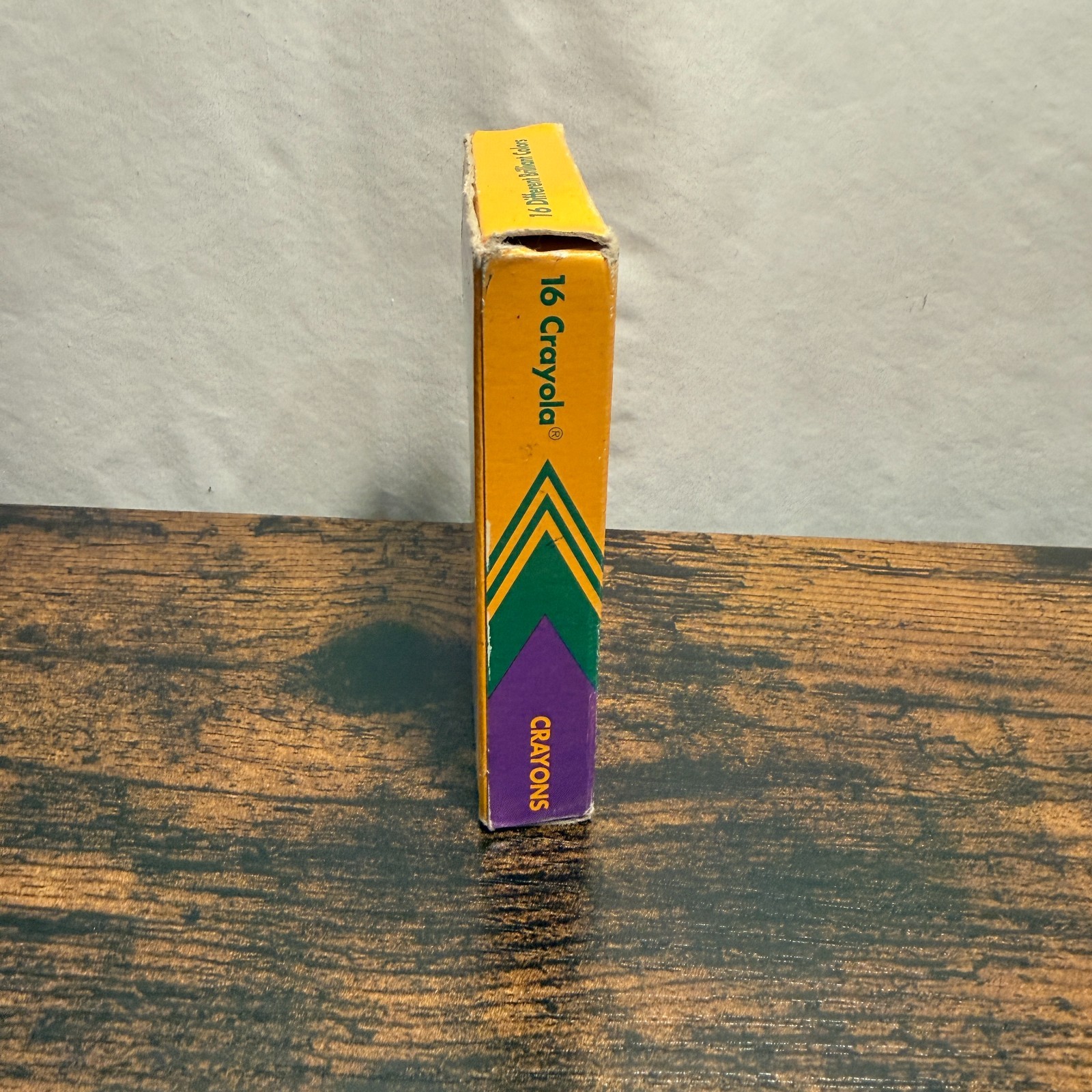 Crayola Magic Scent Crayons 16 ct Vintage 1994 used condition-see description