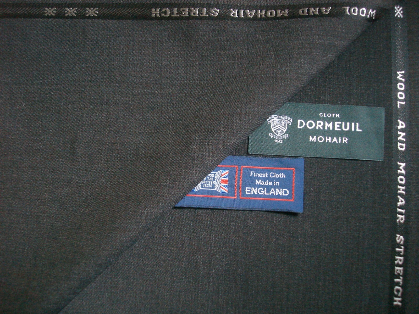 DORMEUIL 85% WOOL + 15% MOHAIR “LOW WEFT STRETCH” SUITING FABRIC IN Brown =3.4 m
