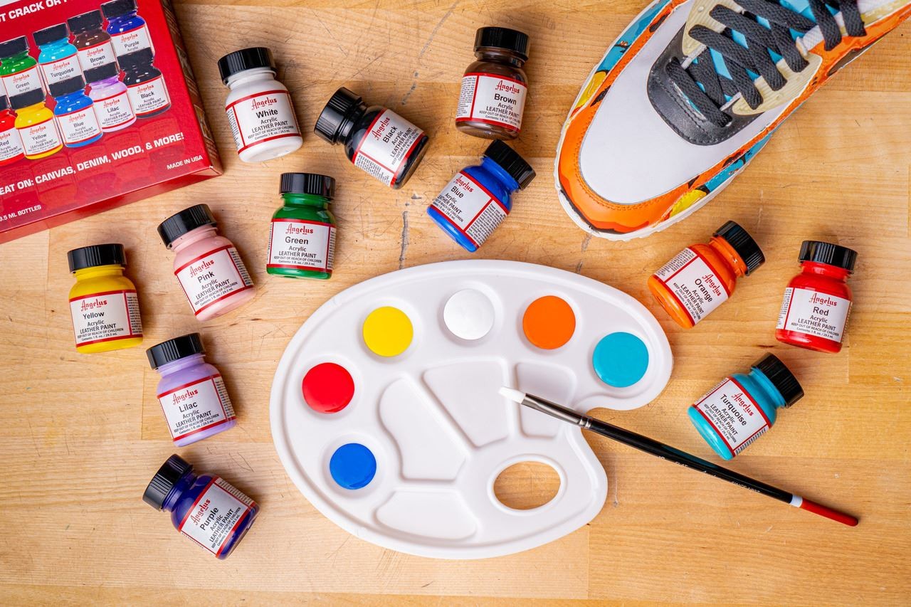 Angelus Acrylic Leather Paint Best Sellers Kit (12 Colors / 1 oz)