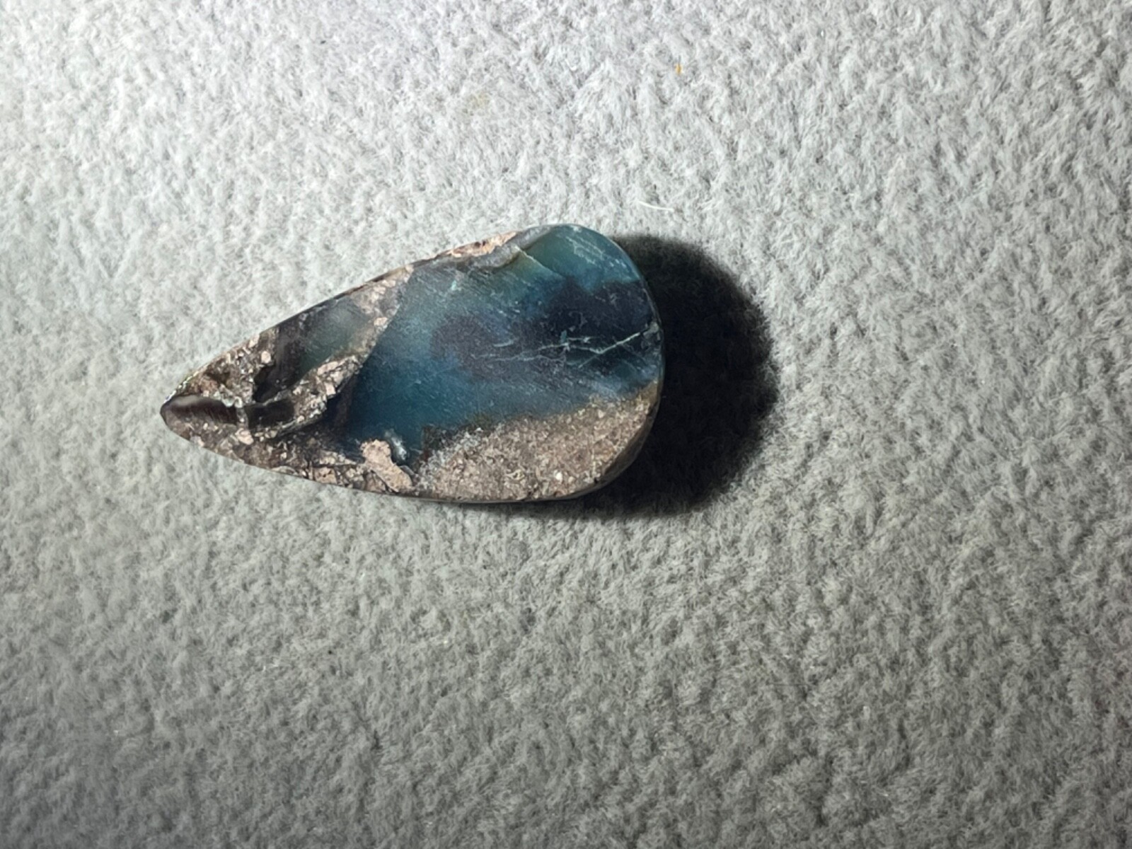 Needles Blue Agate 13.1 Cab in Rhyolite Porphyry Pear tear drop Blue Danube , AZ