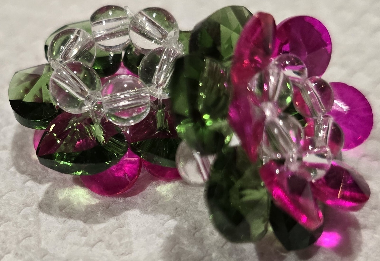 New Lotus Flower Bead Pendant – 28mm – pink and green beautiful sparkle- PBJ1000