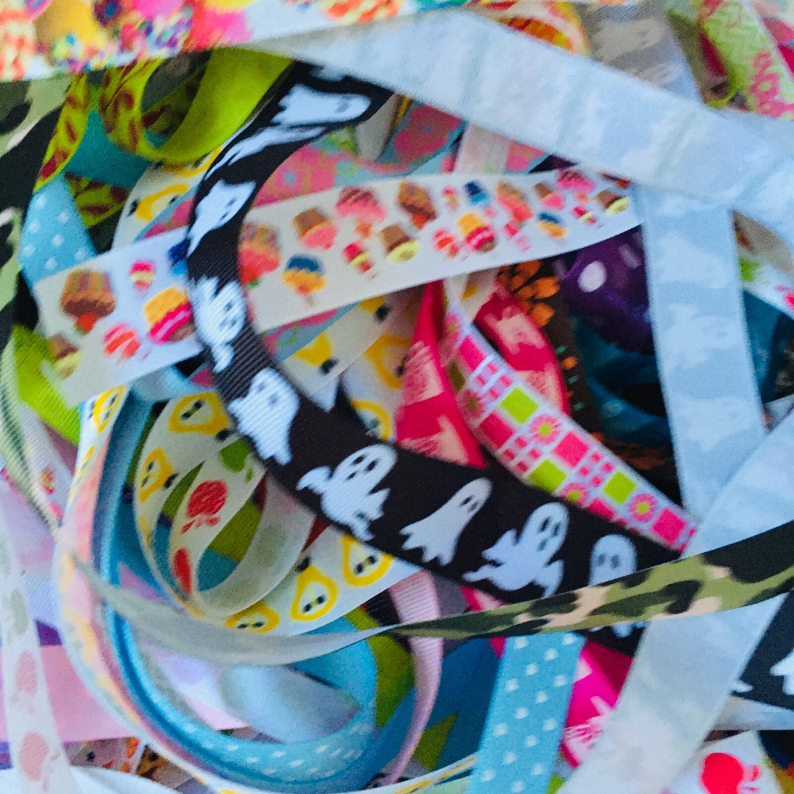 Lot Of 30 Mix Different Pattern ( 1 Yard each ) GROSGRAIN RIBBON E3-178