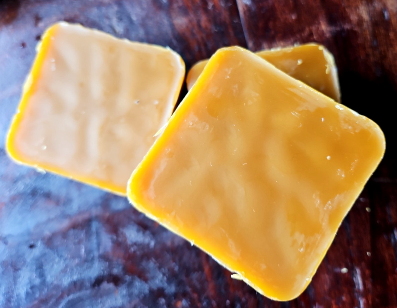 100% Pure Beeswax Filtered Bars 3 – 3 oz. Hawaii Natural Aromatic 9 oz. Total