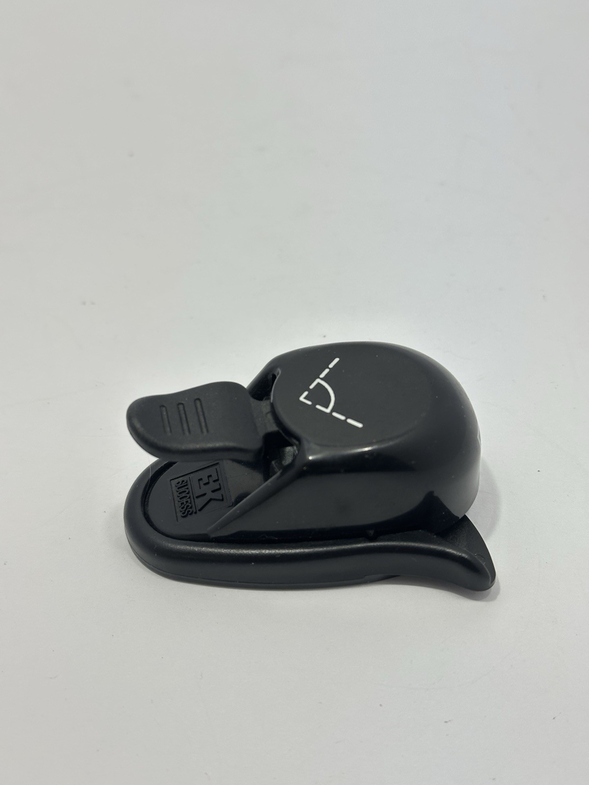 Stampin’ Up! TICKET CORNER Punch Mini Whale Tail 107214