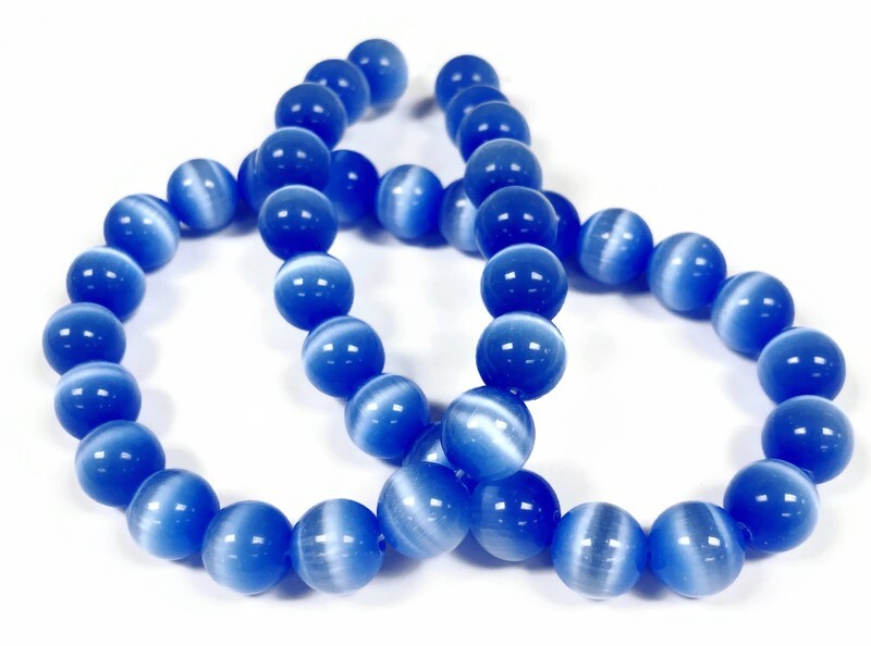 38 Cat’s Eye Fiber Optic Glass Light Sapphire 10mm. Smooth Round Beads 2591