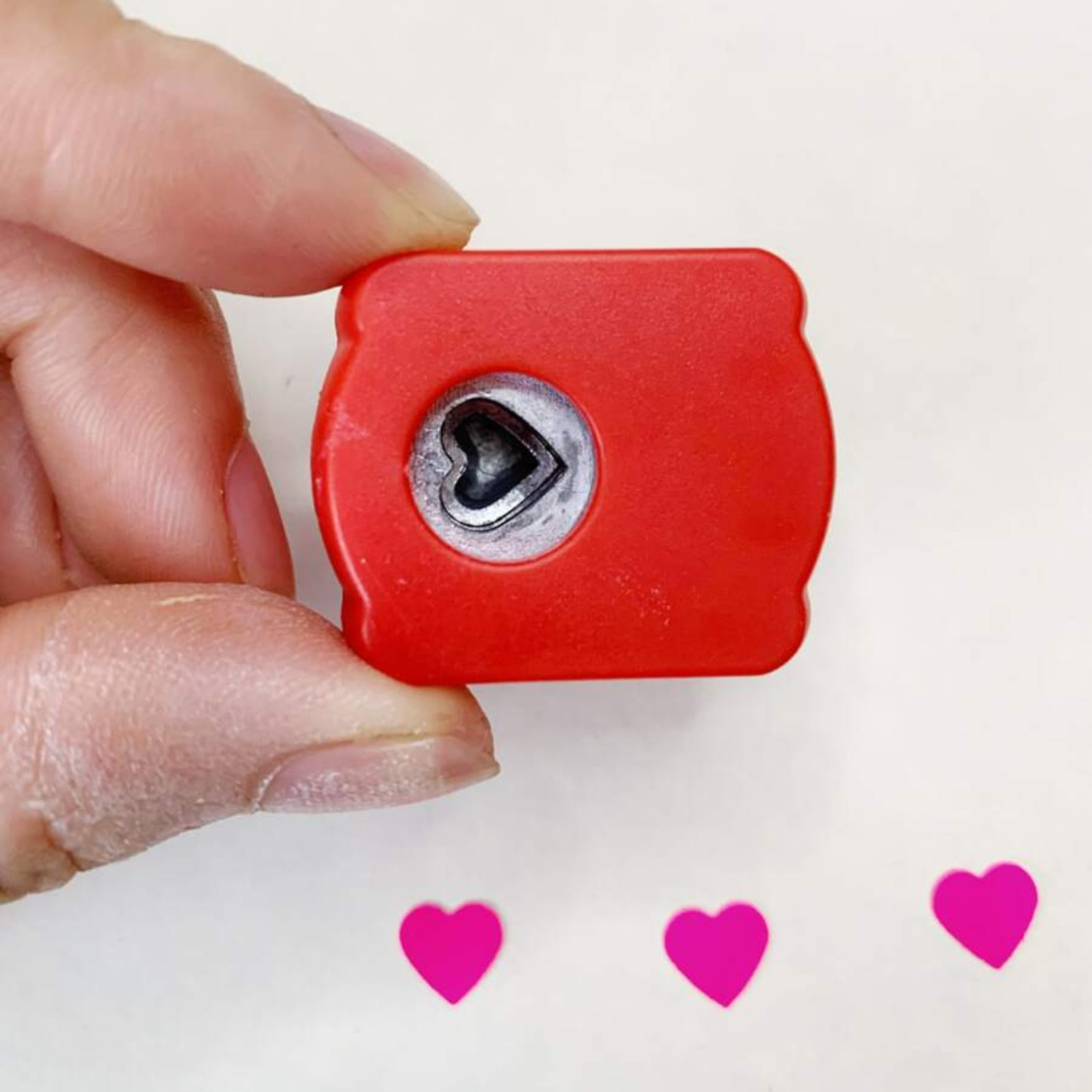 1pc Heart Punch Heart Shaped Hole Punch for Weddings, Scrapbooking, Card Making
