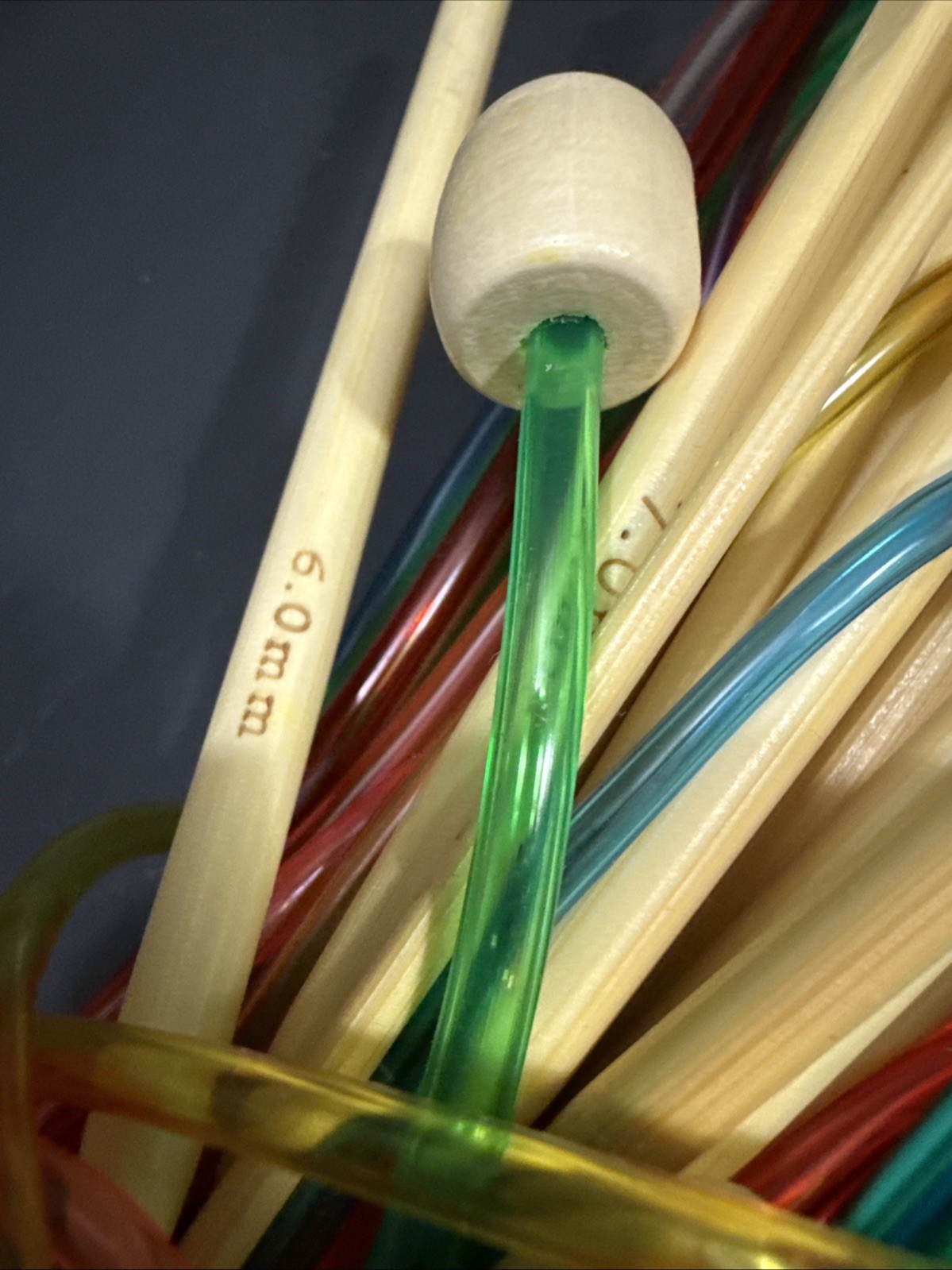 Set 0.6mm-7mm Crochet Hooks Needles Knit Weave Colored Aluminum Wood Plastic