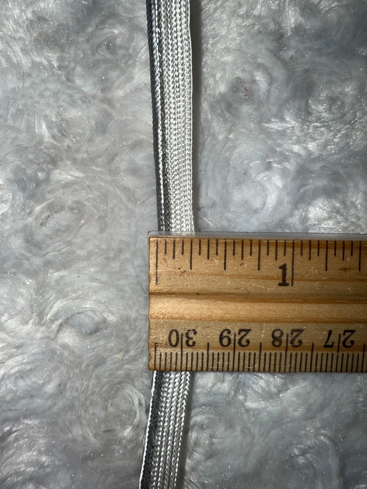 10 yards white metallic silver sewing upholstery trim 1/8″ lip piping 3/8” wide