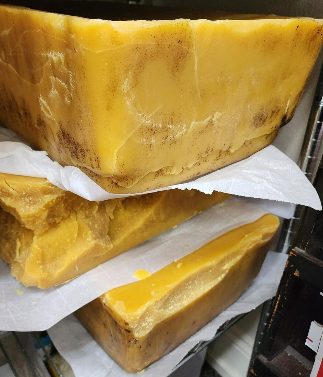 Straight From the Bee Hive RAW Unfiltered Pure Beeswax Natural Yellow Bee’s Wax