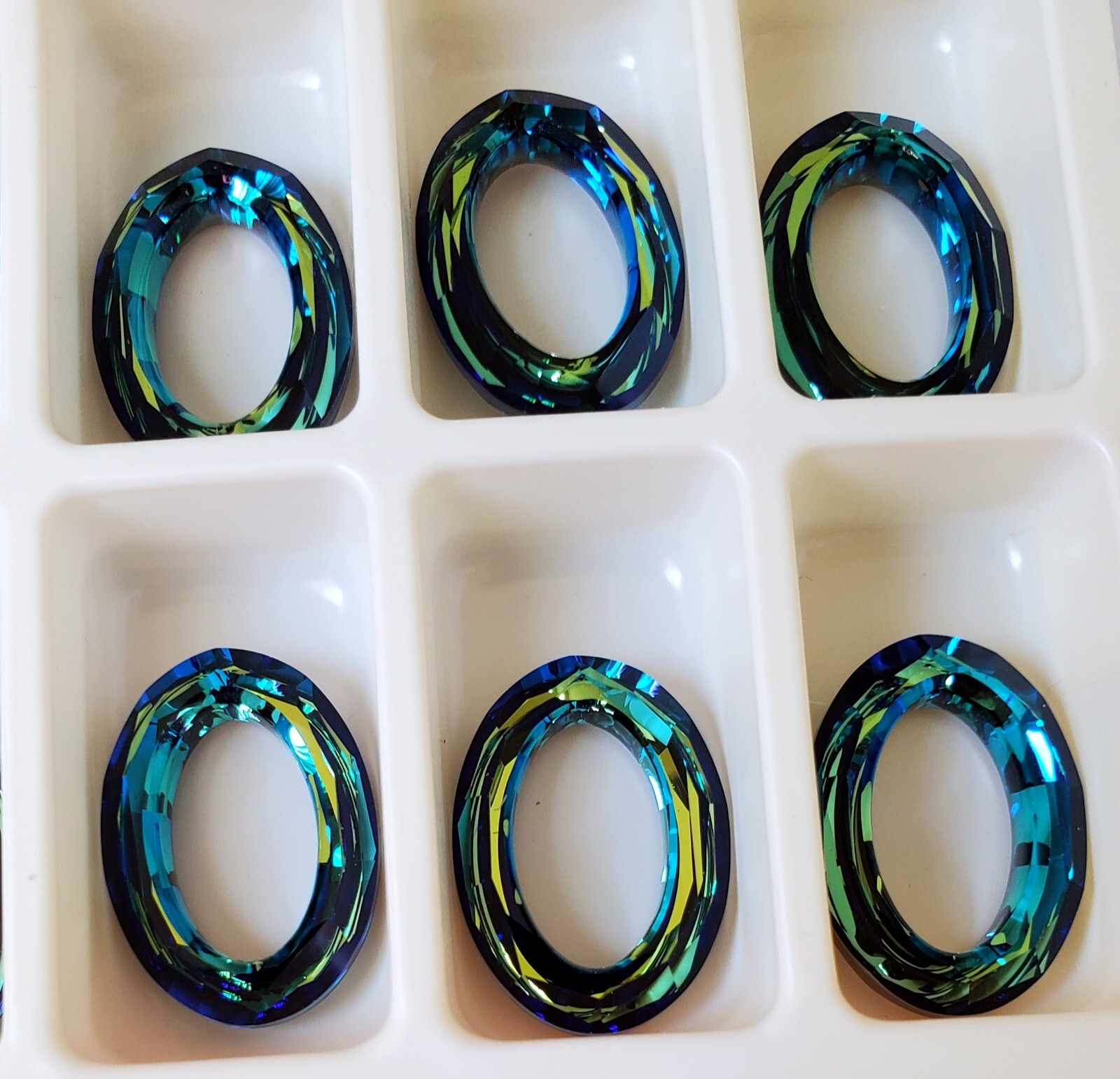Swarovski 4137 22x16mm Cosmic Oval, Bermuda Blue (1pc)