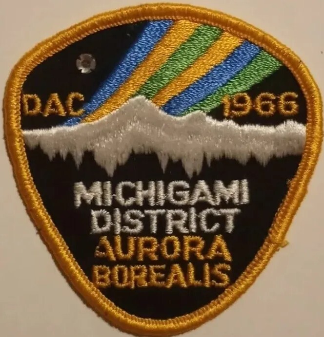 Boy Scouts Detroit Area Council 1966 Michigami District Aurora Borealis patch