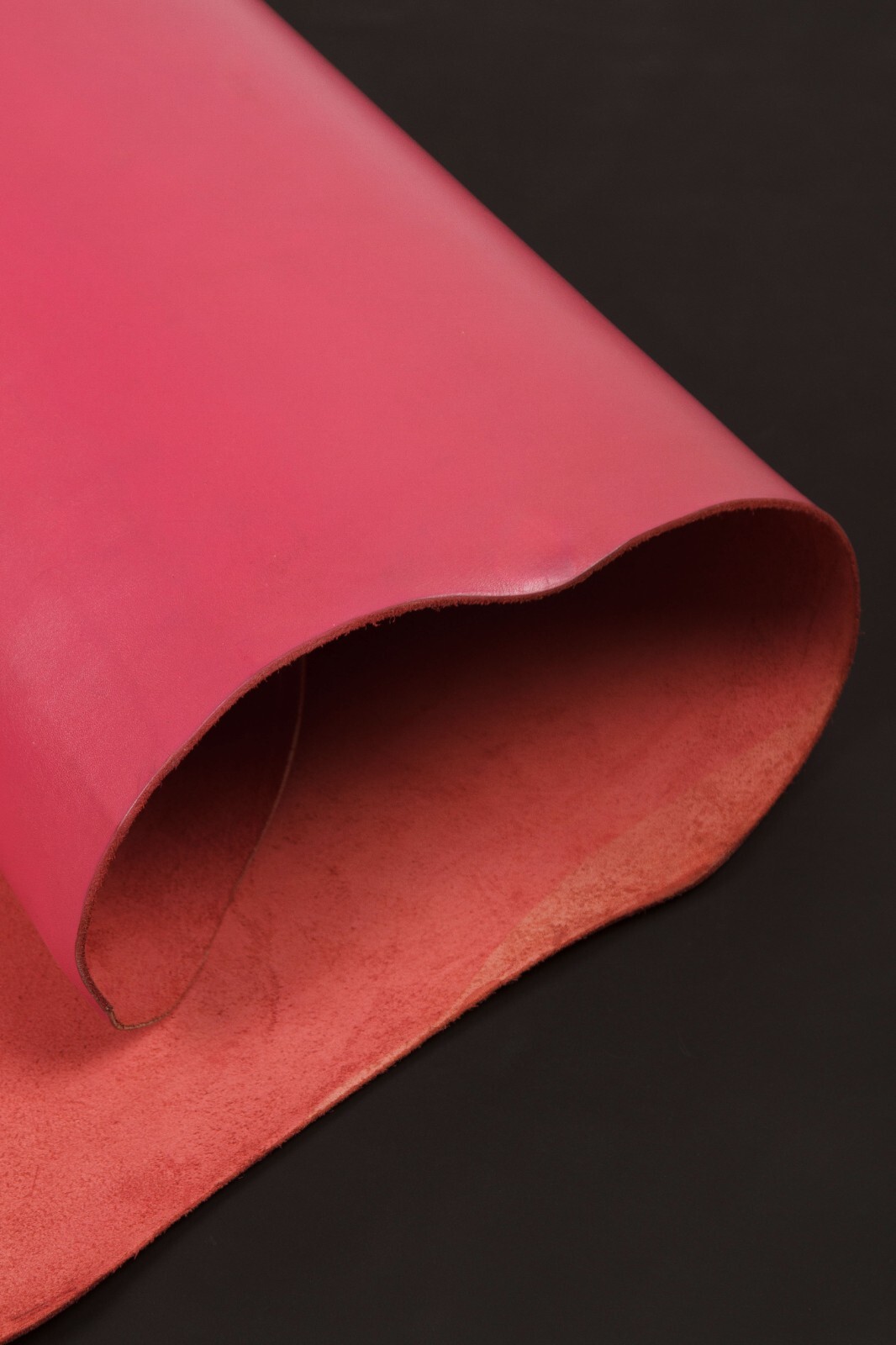 Pink Full Grain Leather Hide – 1.8mm (5oz), Vegetable Tanned | 20-25 Sqft