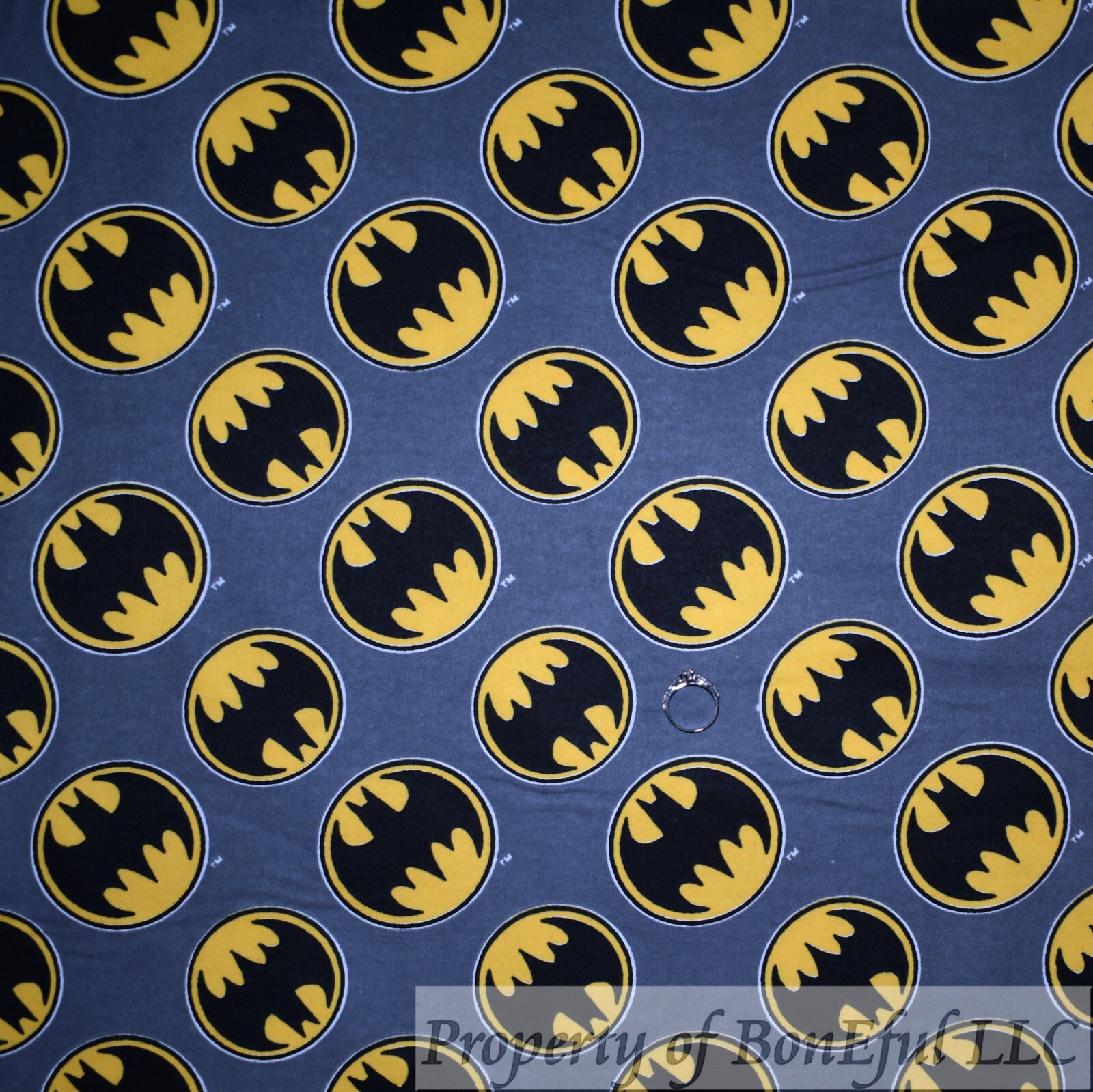 BonEful Fabric FQ Cotton Flannel Quilt G Black Batman Logo Circle Dot Bat Unisex