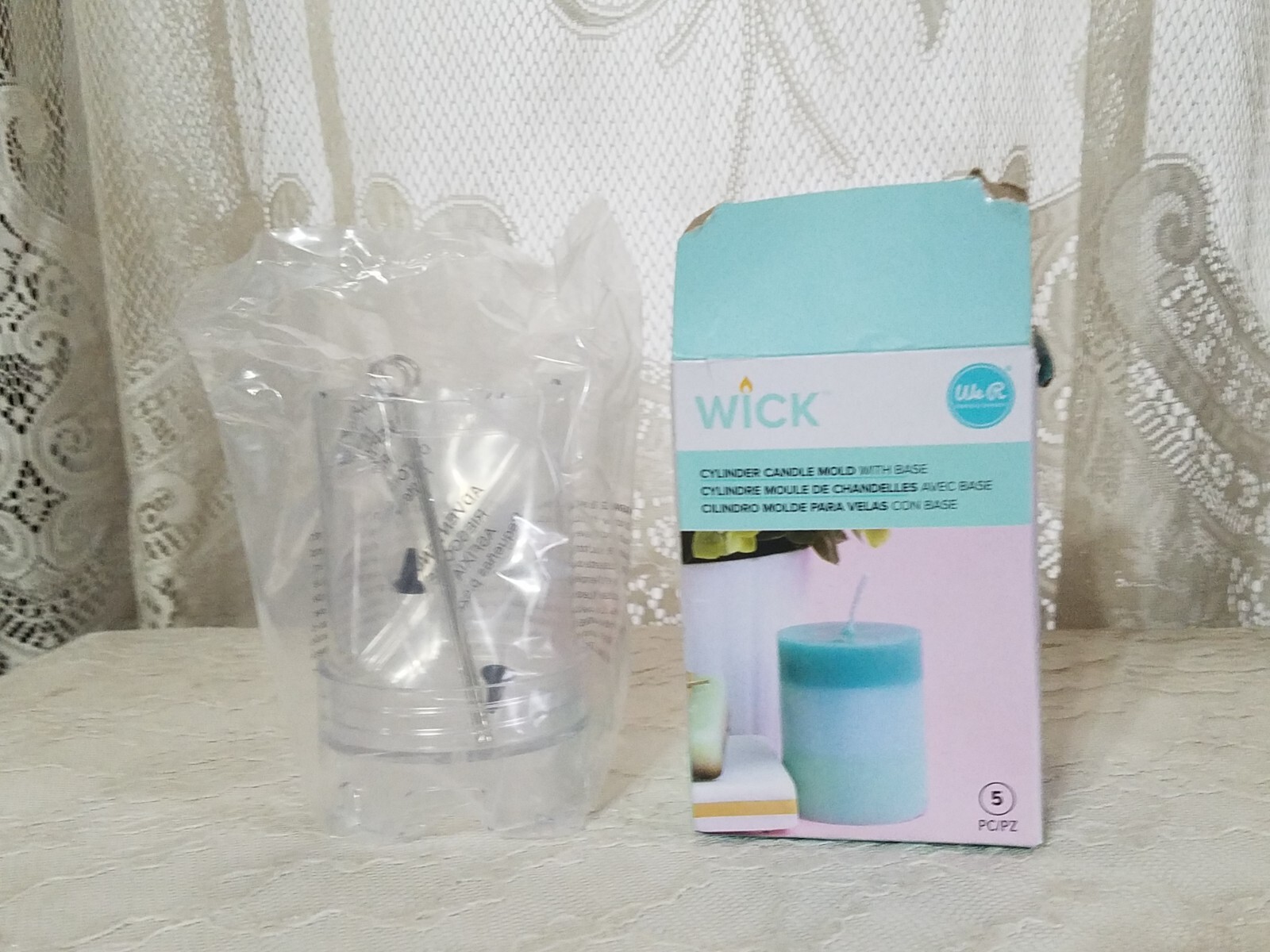 Wick We R Memory Keepers Small Cylinder Candle Mold Plastic 2.32″ x 3.03″
