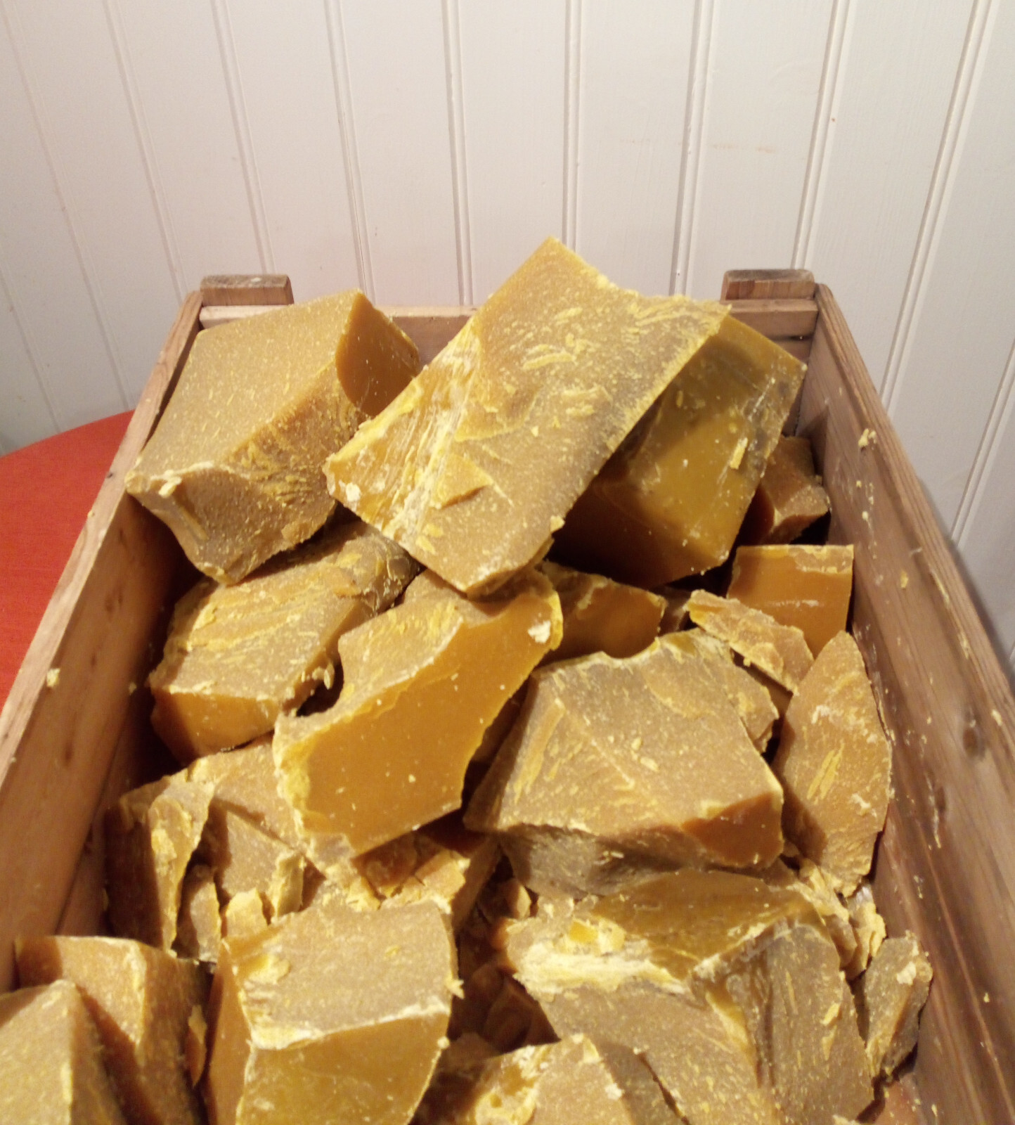 BEESWAX – 10 KG / 22 LB – RAW NATURAL FROM SWEDEN