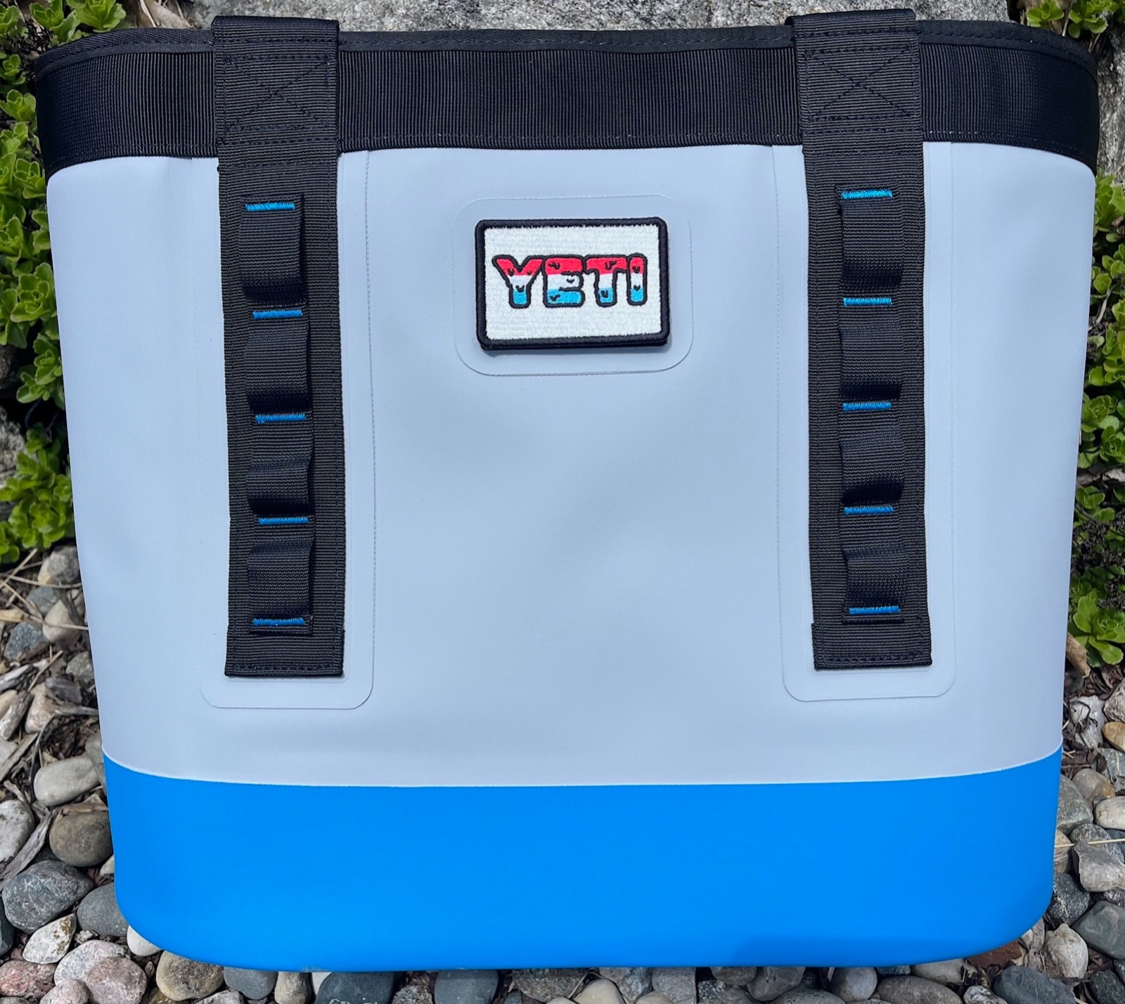 YETI🥶ICE Collectors Patch-RED WHITE BLUE/BOMB POP🔥on 20th FOG GRAY/BIMINI PINK