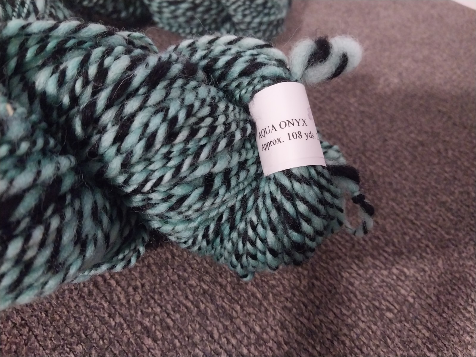 Aqua Onyx Yarn Unknown Fabric 108yds 2.5oz Teal And Black – 2 Hanks