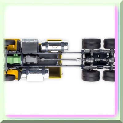 1:32 Scale Model Truck Kit to Build