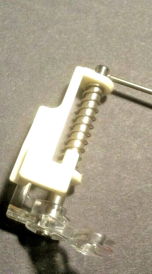 One Free Motion Quilting Foot Which Fits All Low Shank Singer Sewing Machines