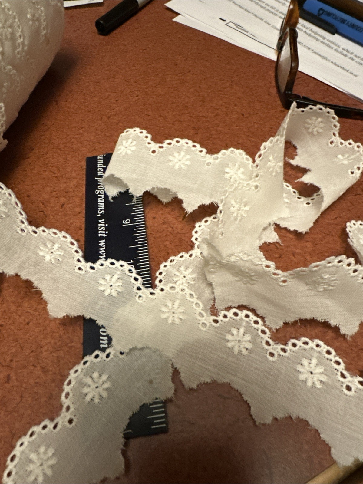 1″ White Cotton Embroidered Eyelet Lace Trim Vintage 10 continuous Yards