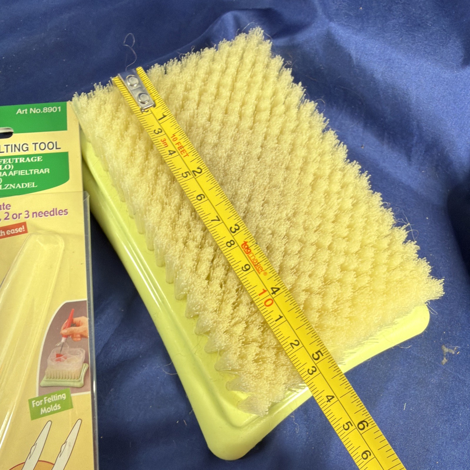 Clover 8901 Pen Style Needle Felting Tool-plus Felting Mold