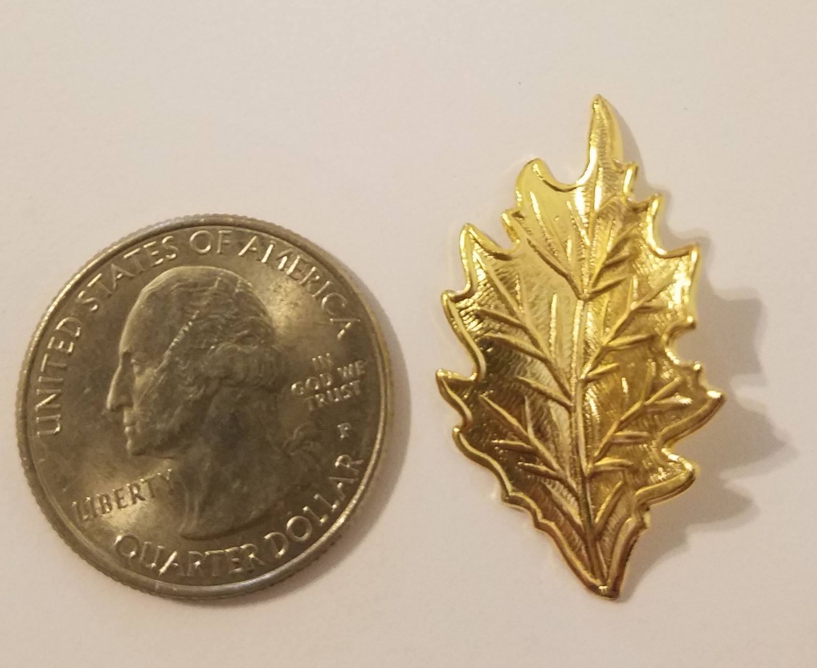 100 pcs Gold Tone Metal Small Leaf Stampings Leaves Dimensional Craft Jewelry