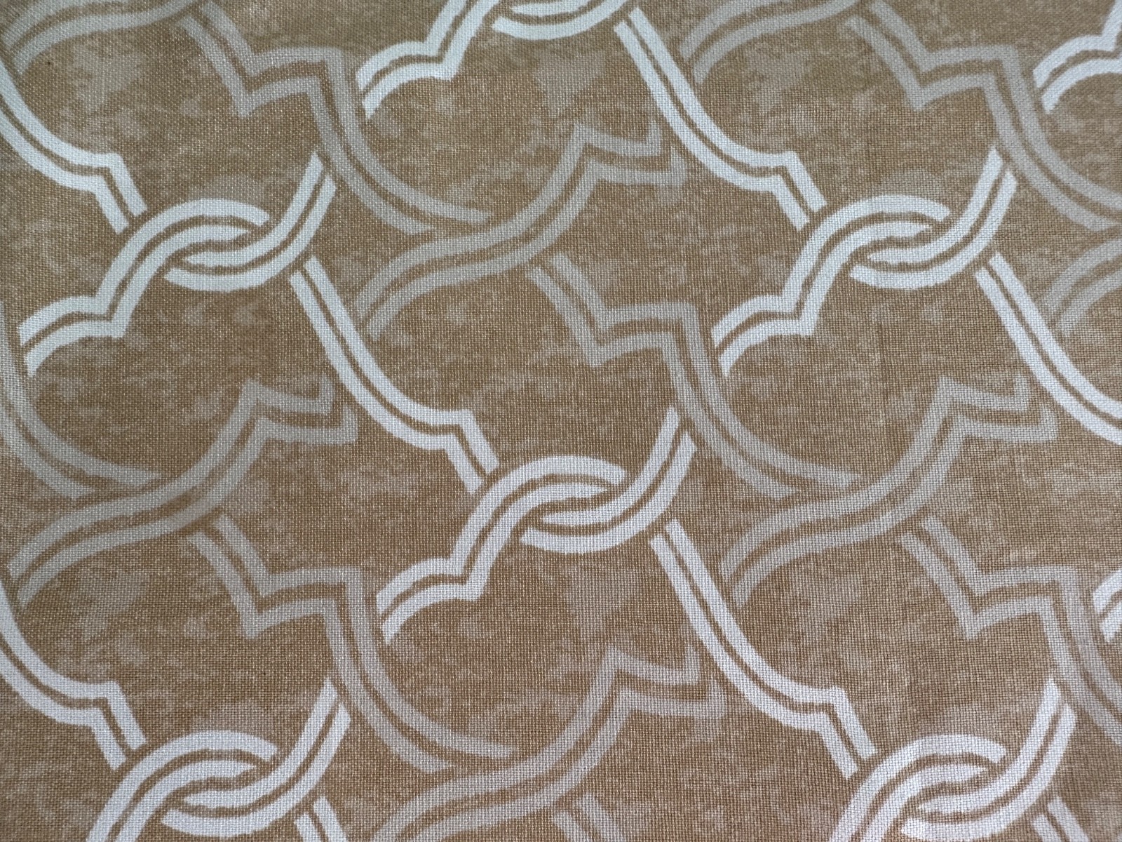 Waverly UPHOLSTERY FABRIC, beige & white, geometric pattern, 27×54 inch remnant