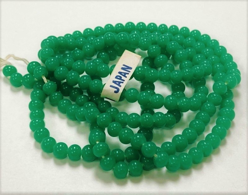 200 VINTAGE JAPANESE CHERRY BRAND GLASS JADE 5mm. SMOOTH ROUND BEADS 4656