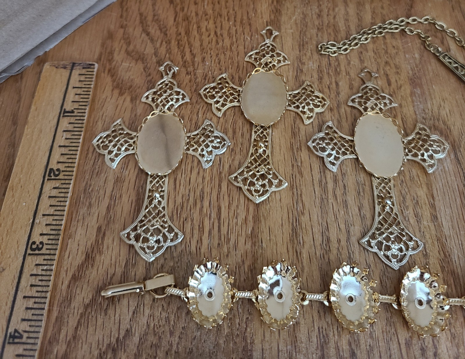 Porcelain China Painting Jewelry Blank Lot 24 Brooches,Necklace,Bracelets,Read
